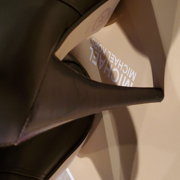 MK booties - Picture 10 of 13